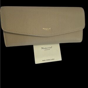 New With Tags Moncrief London Tan Leather wallet